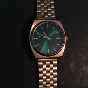 Nixon watch