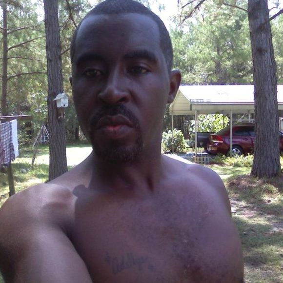 Meet your Posher, Travis - Picture 1 of 1