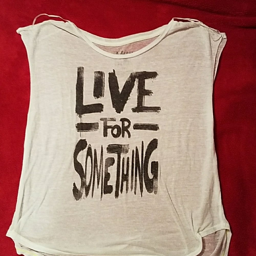Tee