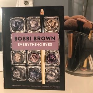 Bobbi Brown- Everything Eyes