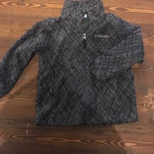 Boys Columbia 6/7 zip fleece.