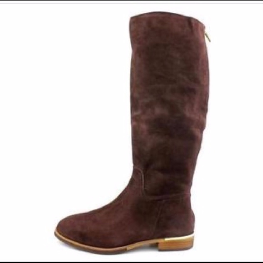 brown boots