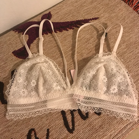 New Victoria Secret Bralette top bra size S - Picture 1 of 2