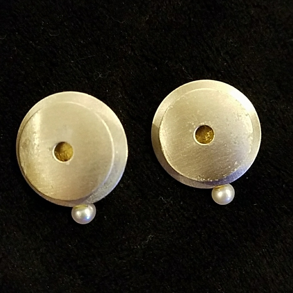 Sterling Silver and pearl earrings