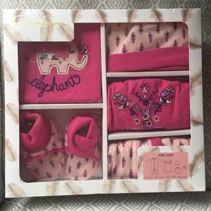 BNWT Jessica Simpson Baby Girl Set 0-3 months