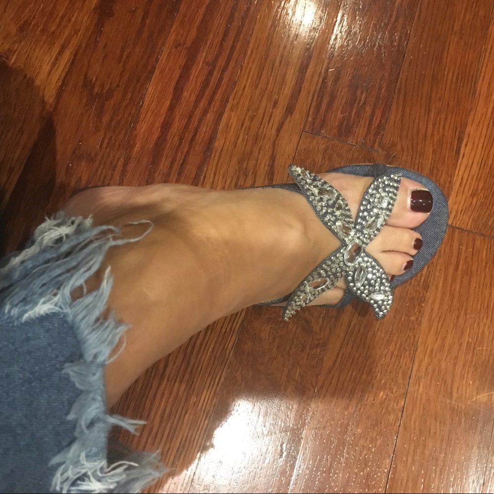 Sandals - Picture 4 of 5