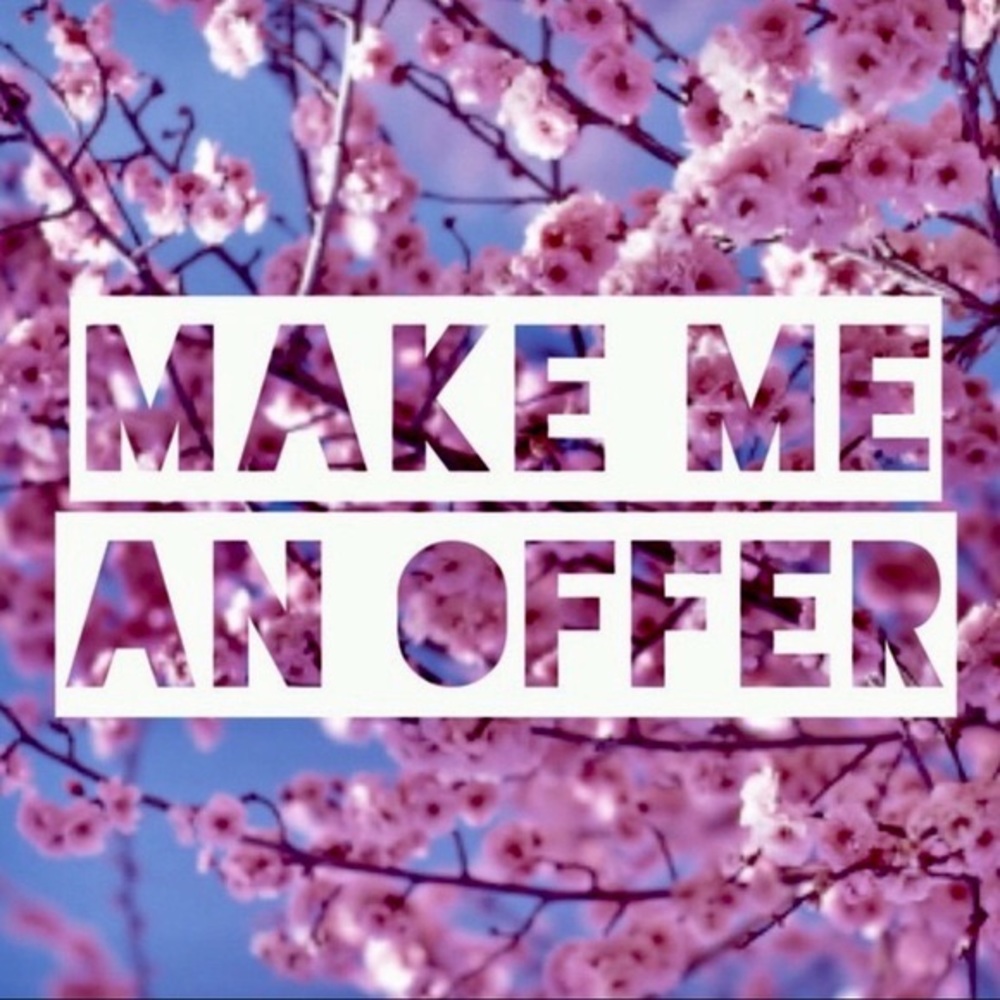 🌸 All Reasonable Offers Accepted 🌸