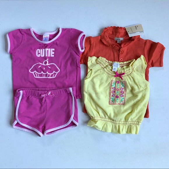 4-piece Girl’s set (6-9-12M) - Picture 1 of 4