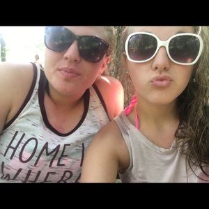 Meet your Posher, Allison