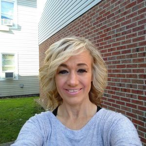 Meet your Posher, Bobbie