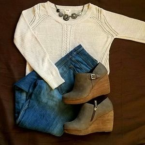 Cream colored Mossimo sweater