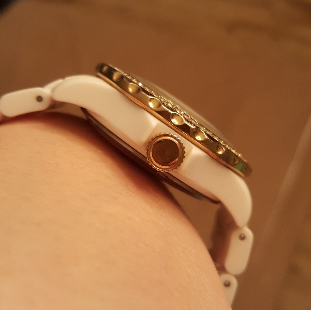 ToyWatch - Picture 5 of 6