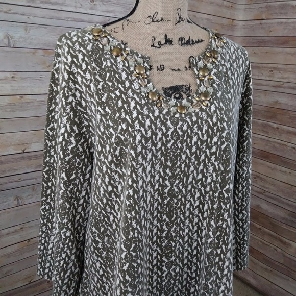 Ruby Rd. Tops - Ruby Rd Embellished Neckline Print Top Size 3X
