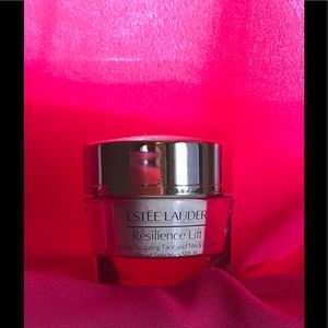 Estēe Lauder Resilience Lift