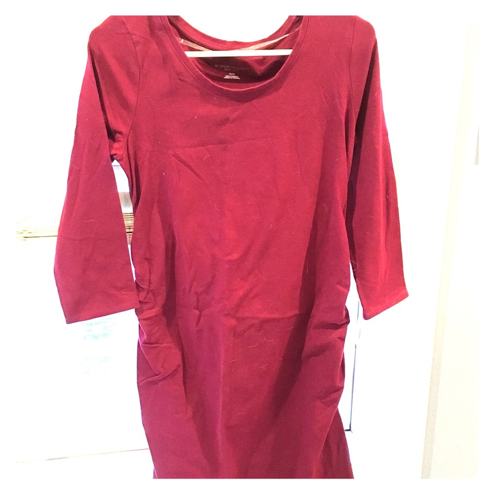 Three-quarter sleeve maternity dress