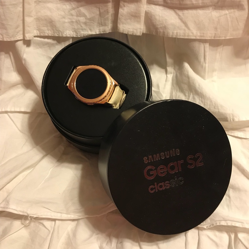 SAMSUNG GEAR S2