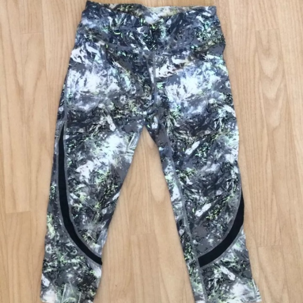 Calvin Klein medium performance quick dry capris