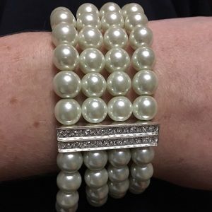 Premier Designs Jewelry Elaine pearl bracelet