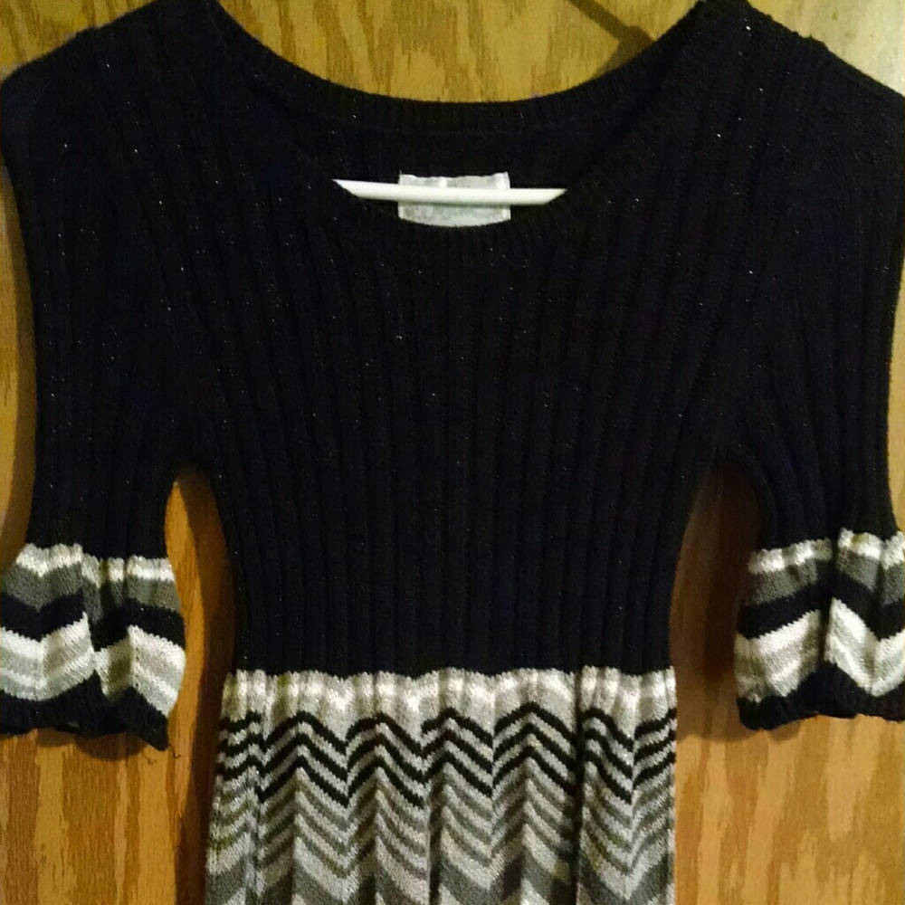 Girls 8 Justice Black Multi Chevron Knit Dress