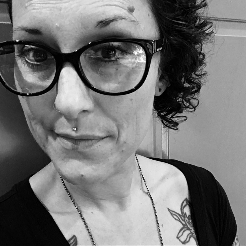 Meet your Posher, Mia