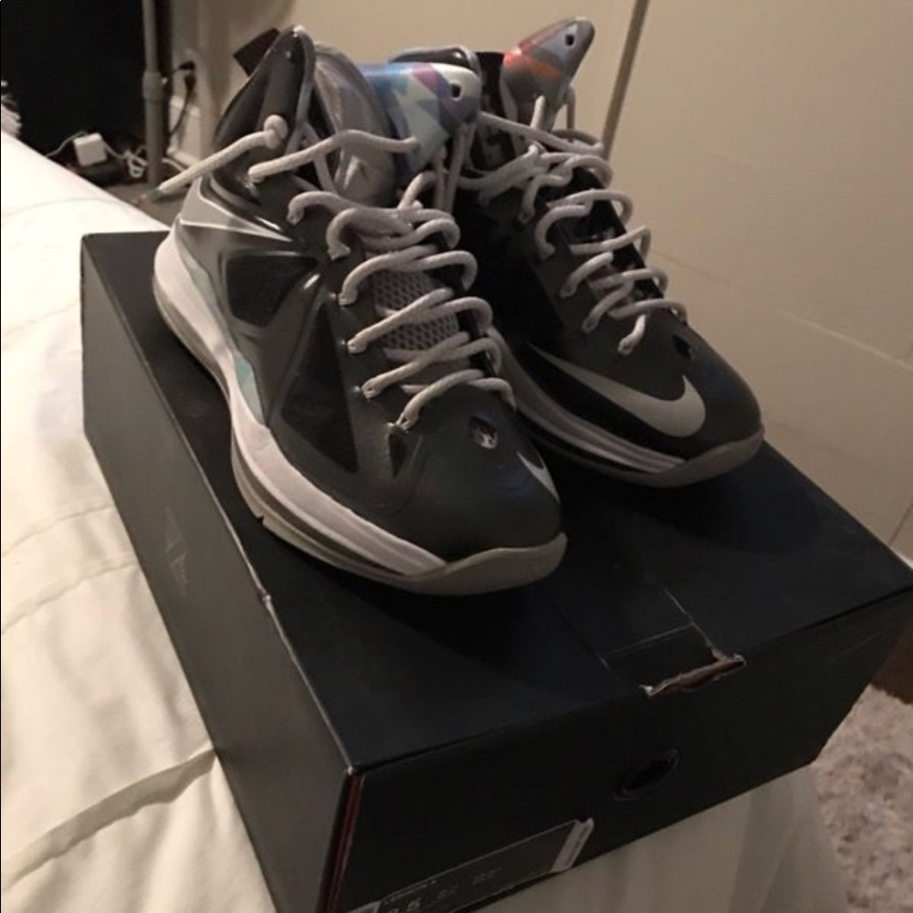Nena nike prisms