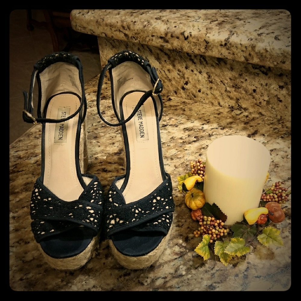 Steve Madden cute wedges