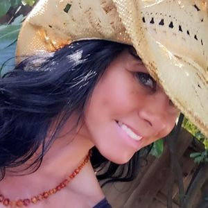 Meet your Posher, Sheri