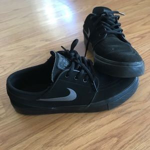 Nike Janoskis