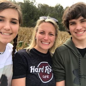 Meet your Posher, Leighanne