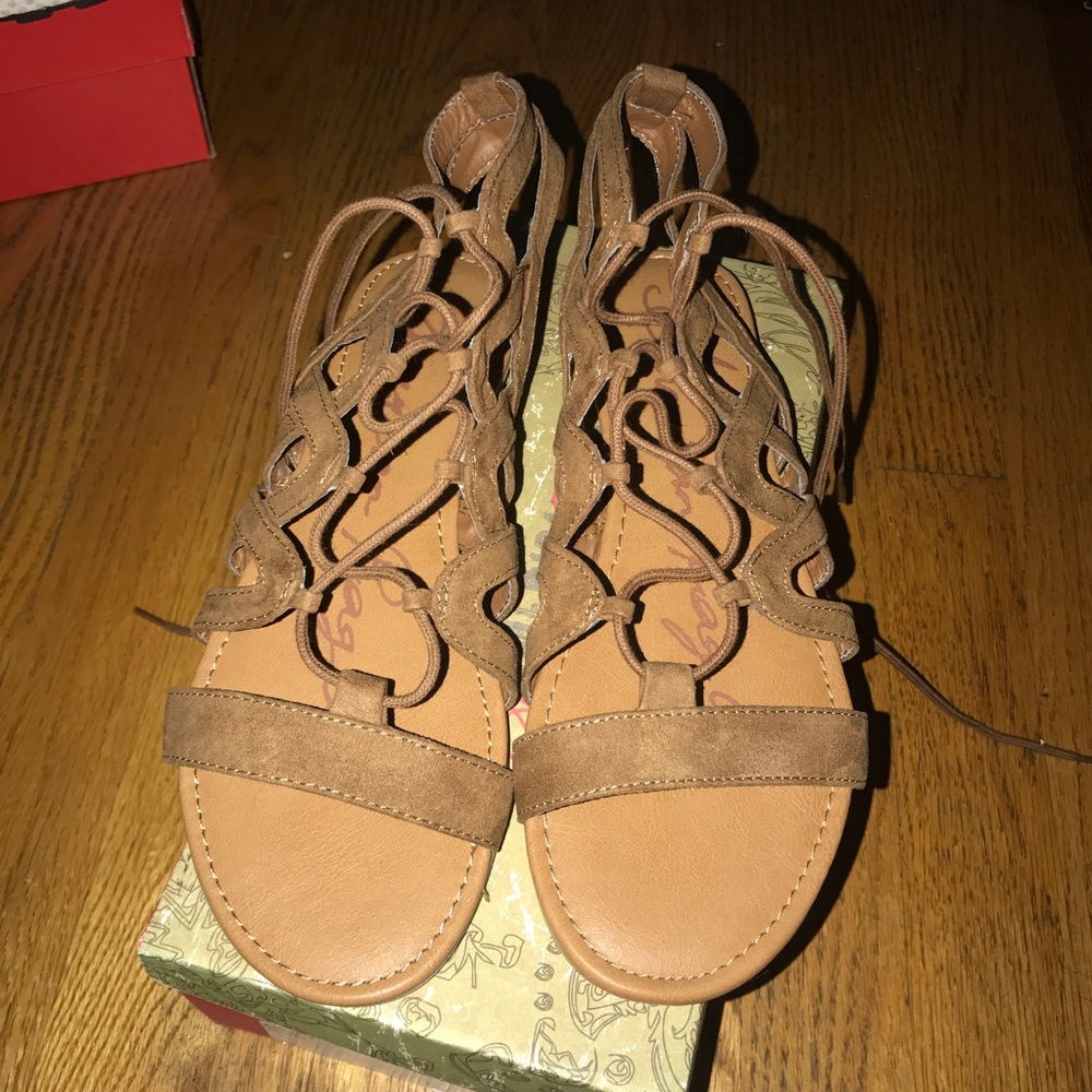 American rag sandals