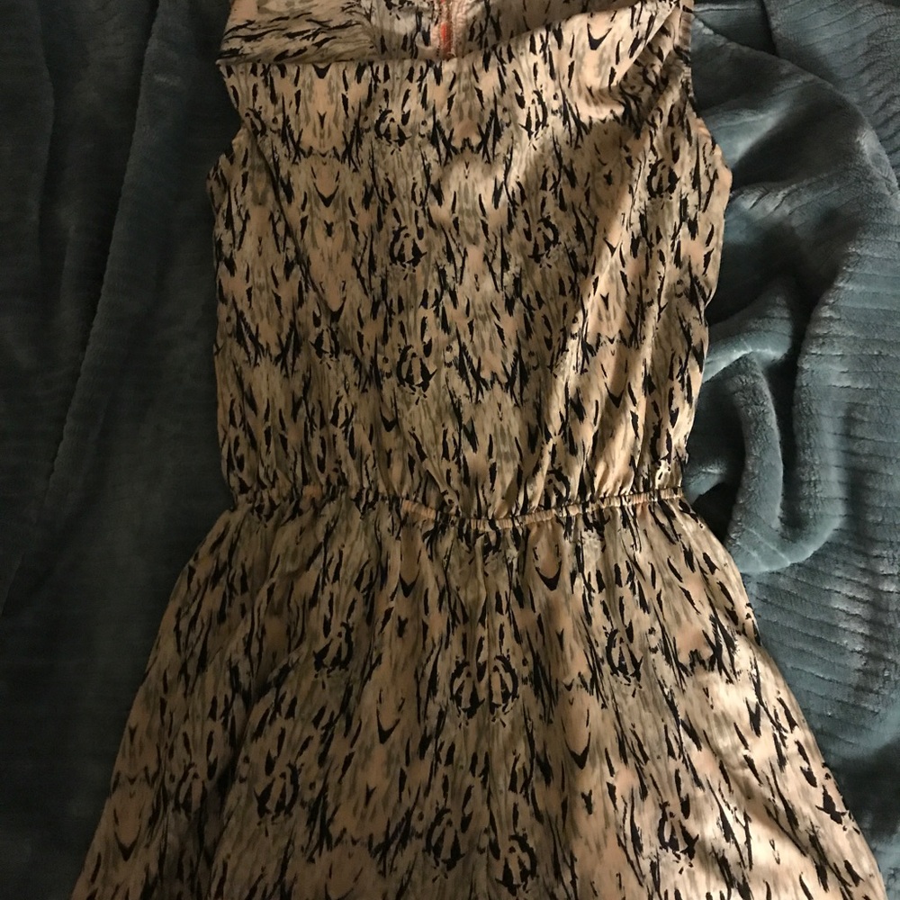 Romper - Picture 3 of 4