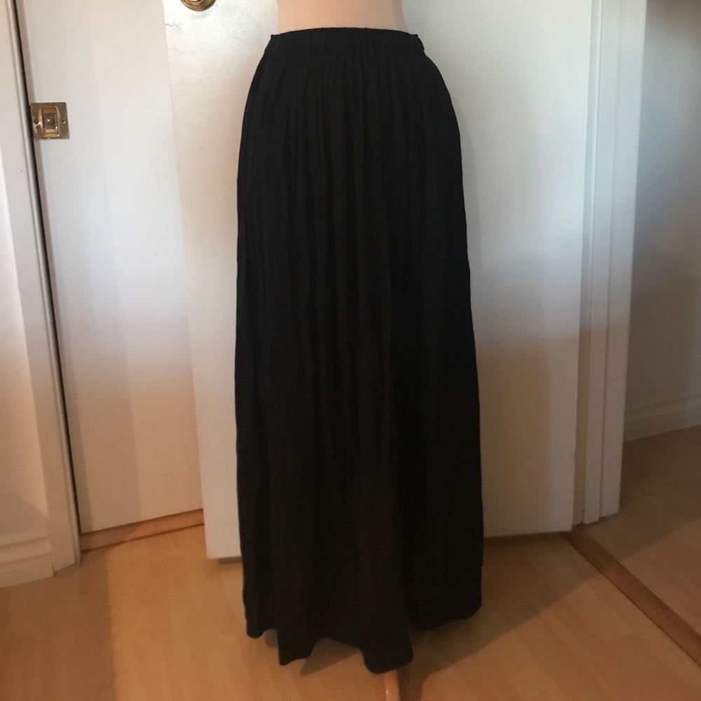 Zara maxi skirt sz xs