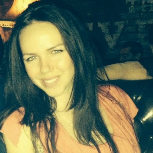 Meet your Posher, Francesca - Picture 1 of 1