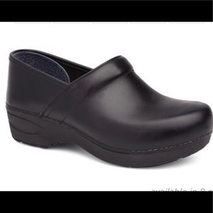 ⭐️DANSKO COMFORTABLE CLOG⭐️