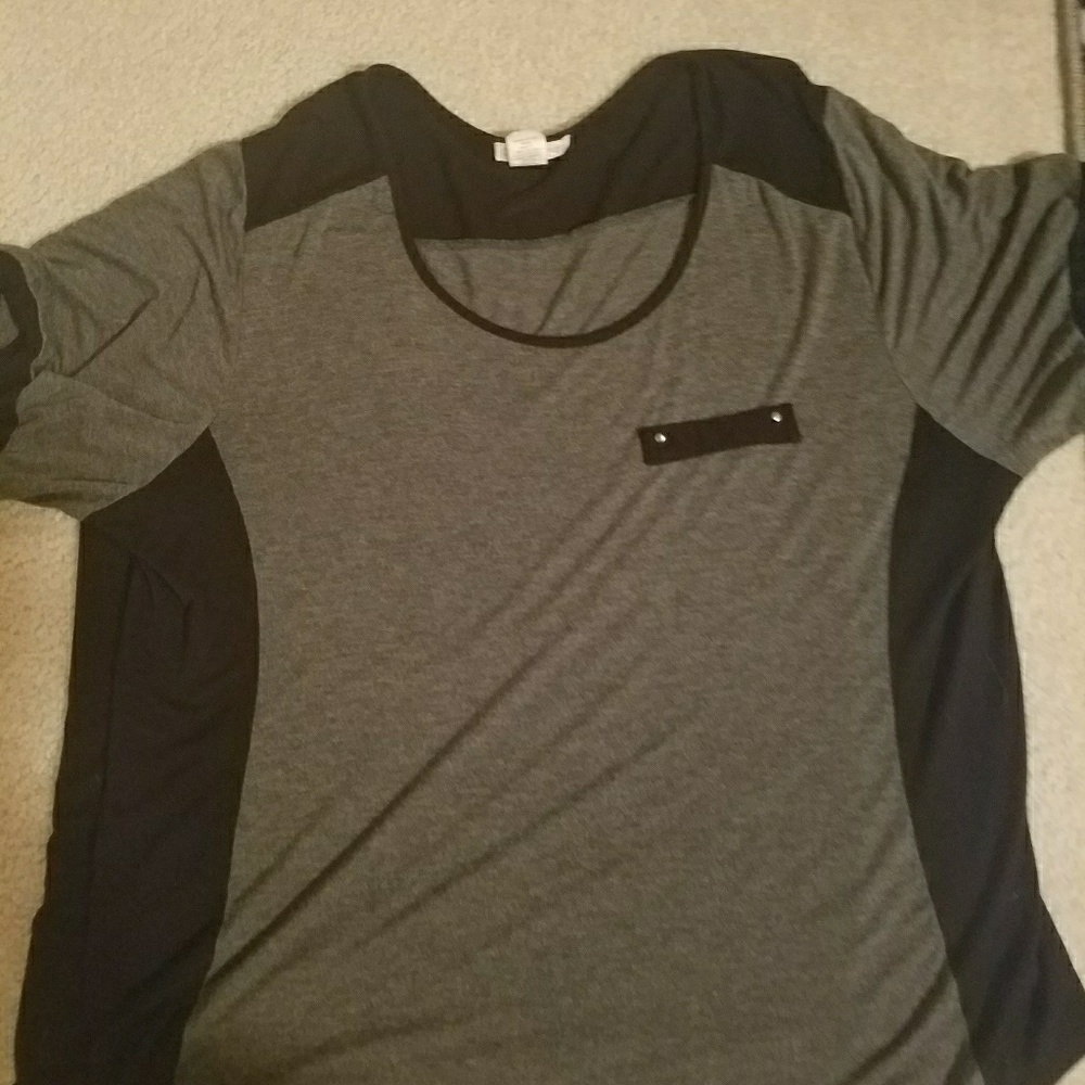 🍒CLAUDIA RICHARD black and grey top🍒