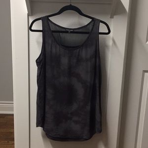 Sleeveless top