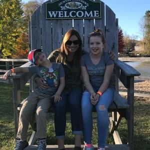 Meet your Posher, Danielle