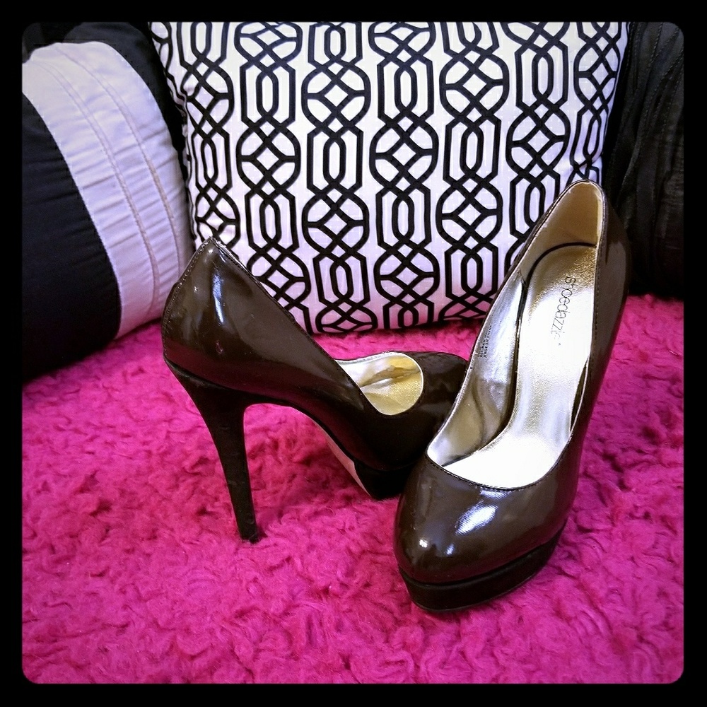 Classic Pumps