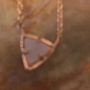 Kendra Scott necklace 8.5 inches long