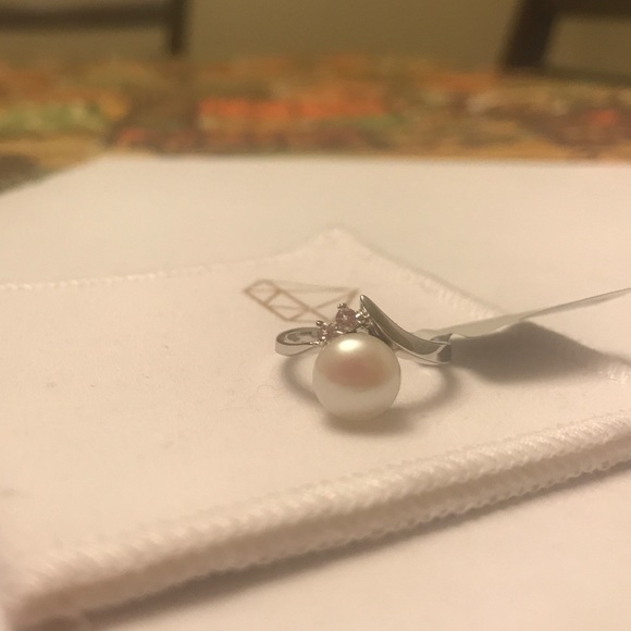 1 LEFT! FW Cult. Pearl Ring w/White Topaz in SS, 7 - Picture 2 of 3