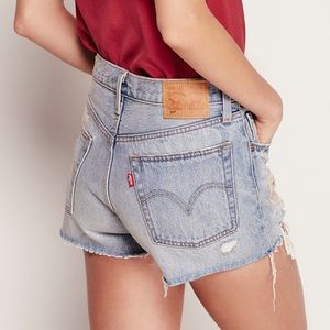 Levi’s 501 cutoff shorts