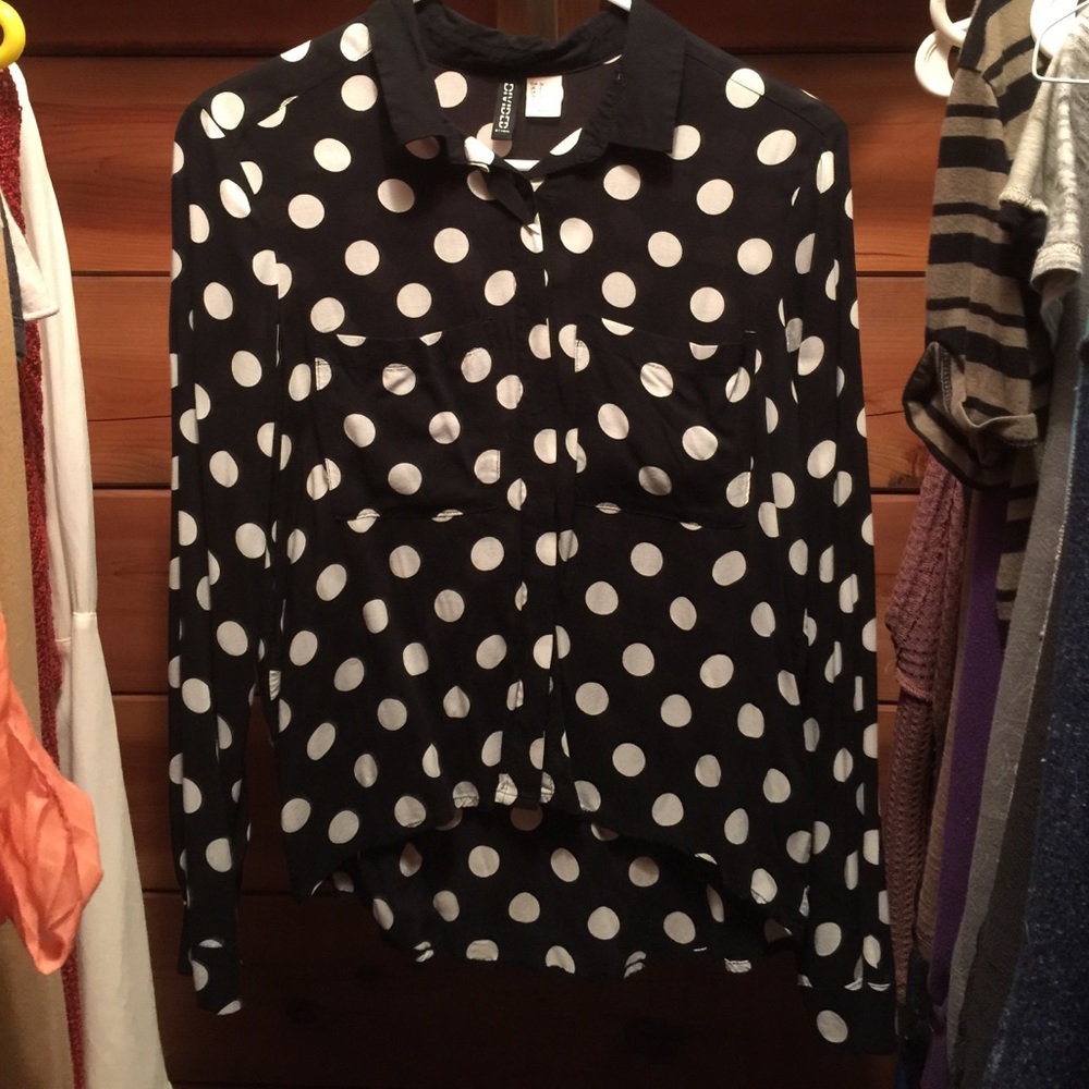 High low polka dot button blouse