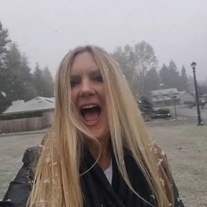 Meet your Posher, Sandy