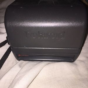 Polaroid one-stop 600 instant film camera