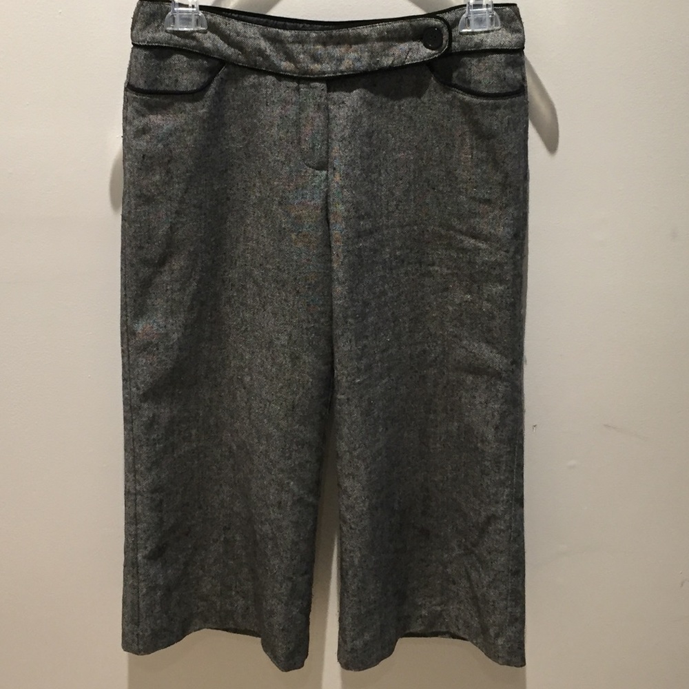 White House Black Market Wool Career Capri Size 4