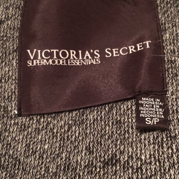 💸SOLD💸 VS Supermodel Essentials Fur Vest - Picture 3 of 3