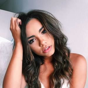 Meet your Posher, Luisa