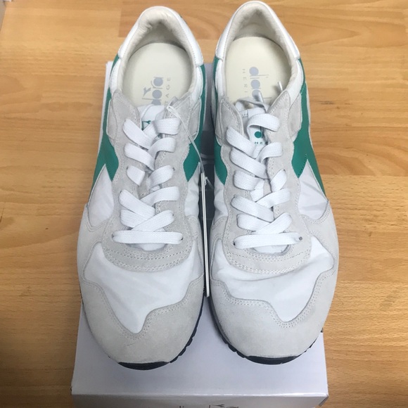 Trident NY S.W - Picture 2 of 4