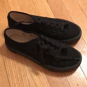 H&M platform black sneakers