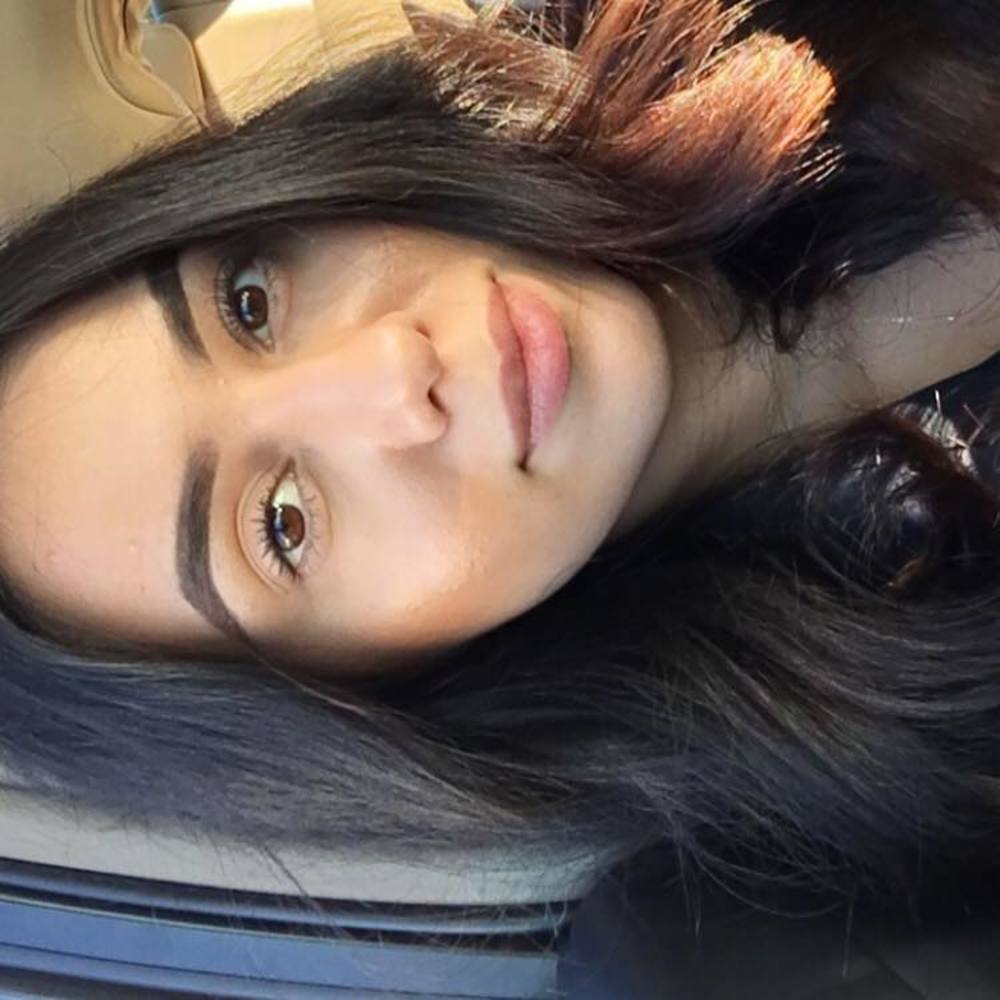 Meet your Posher, Danya